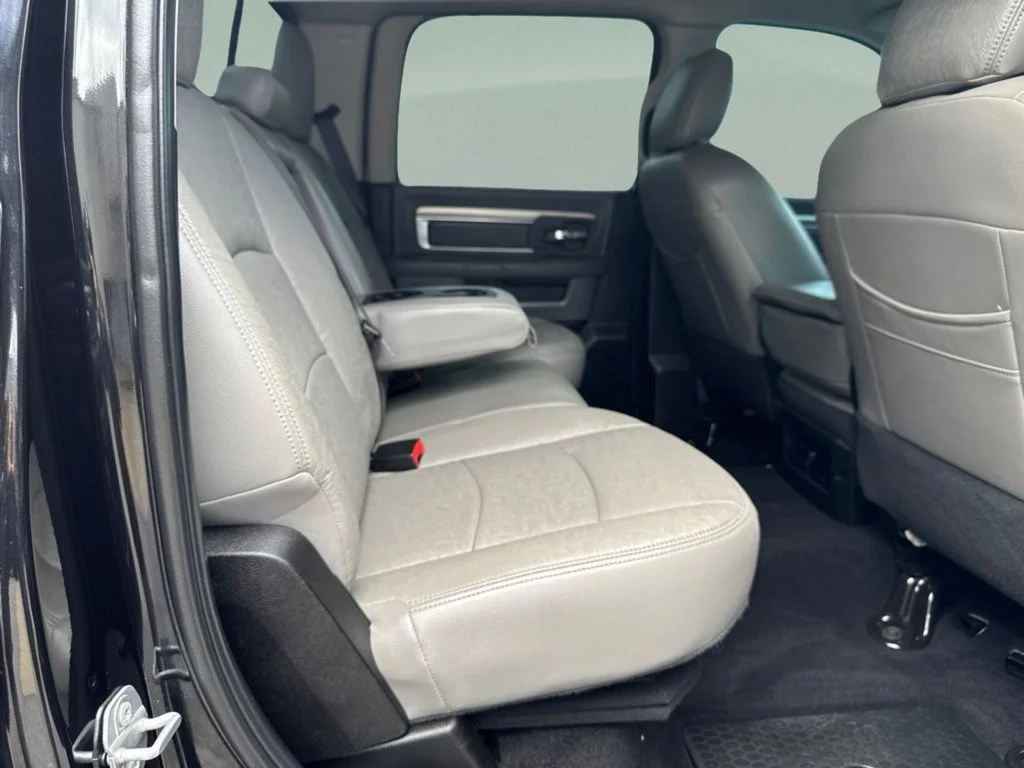 Used 2018 Brilliant Black Crystal Pearlcoat Ram Big Horn image 20