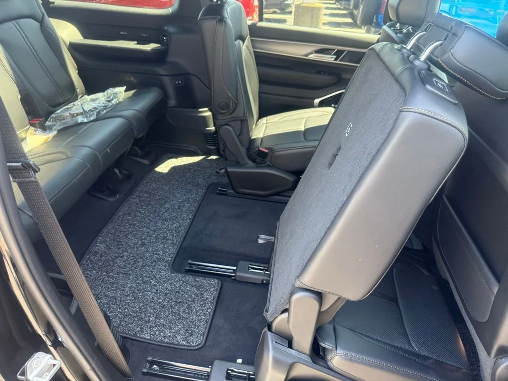 New 2026 Black Jeep  image 59