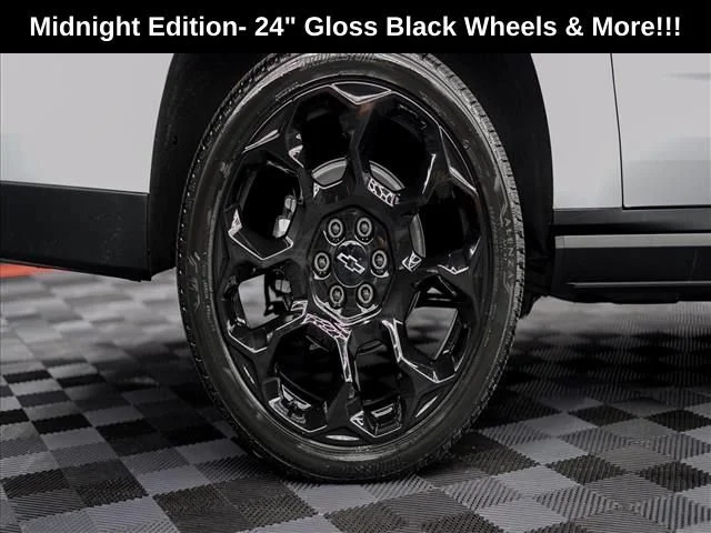 2026 Chevrolet Suburban High Country - Photo 32