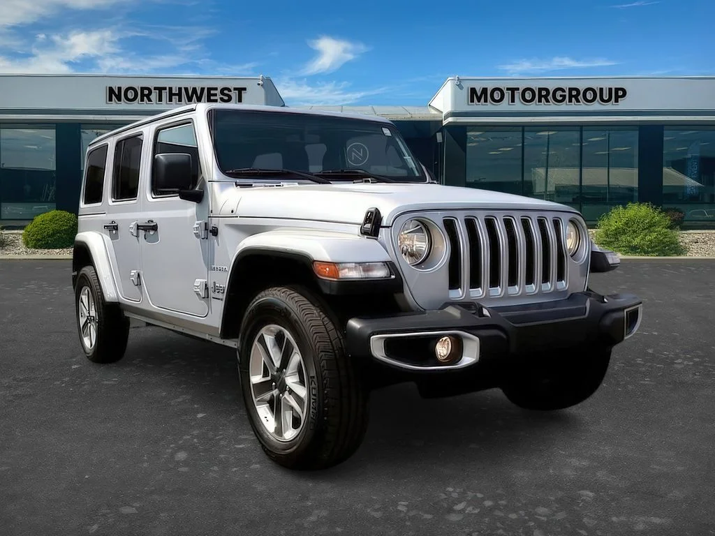 2023 Jeep Wrangler Sahara's photo