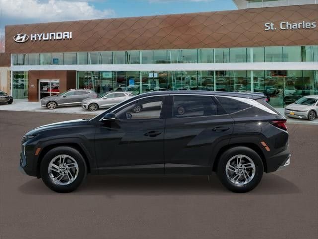 New 2026 Black Hyundai SE FWD image 20