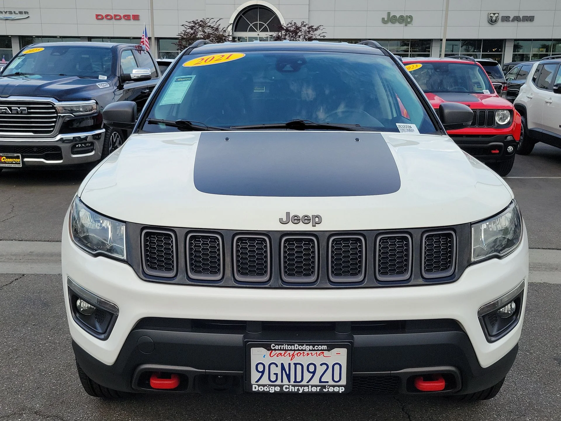 Used 2021 White Jeep Trailhawk image 6
