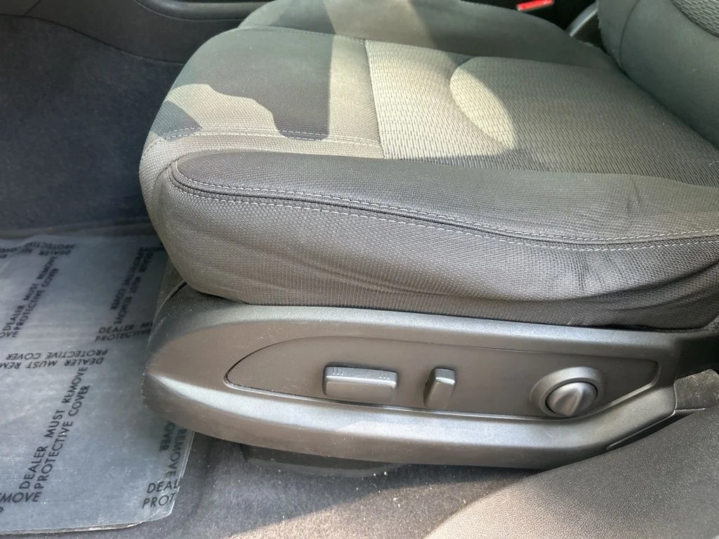 Used 2015 Gold Chevrolet LT image 16