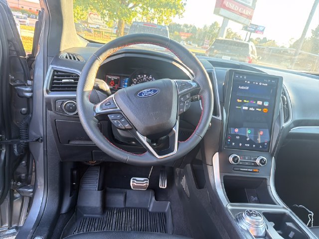 Used 2024 Gray Ford ST Line image 17
