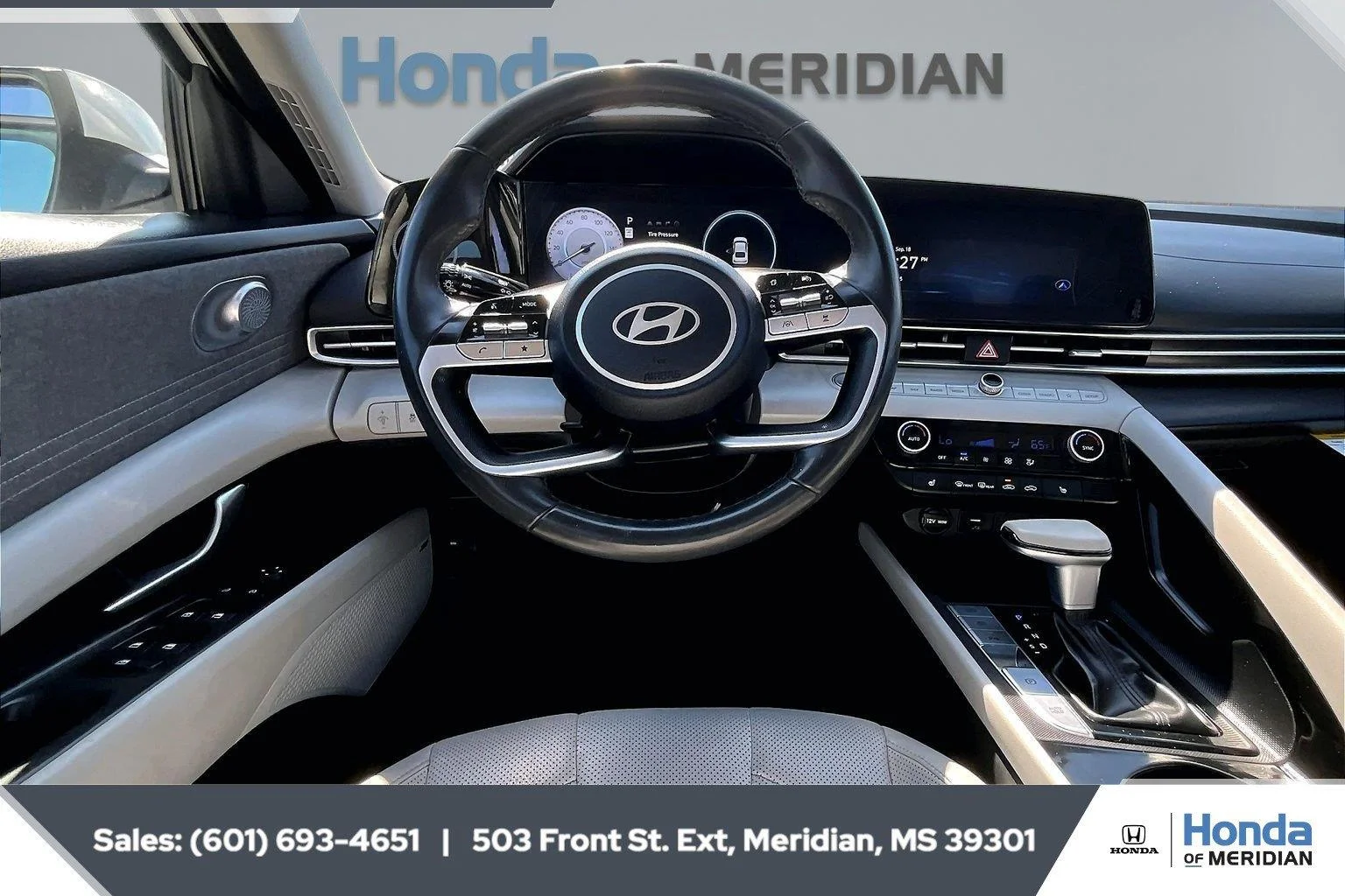 Used 2024 Serenity White Hyundai Limited image 5