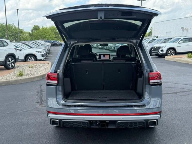 New 2026 Gray Volkswagen 2.0T Peak Edition image 3