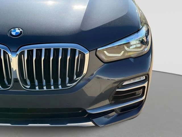 Used 2019 Gray BMW xDrive40i image 11