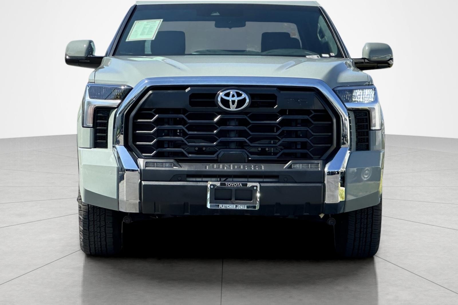 Certified Used 2025 Lunar Rock Toyota SR5 image 5