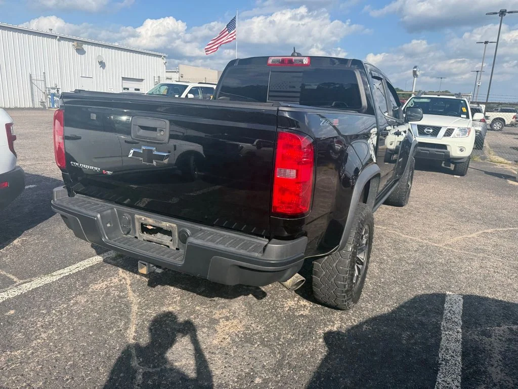 Used 2019 Black Chevrolet ZR2 image 7