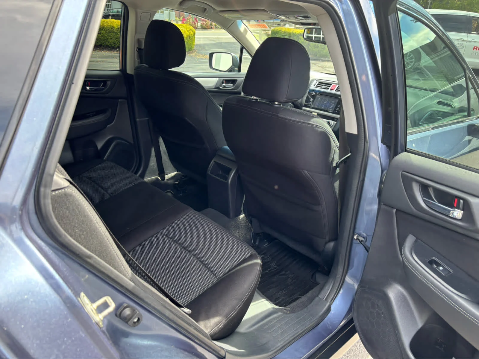 Used 2016 Twilight Blue Metallic Subaru 2.5i Premium image 27