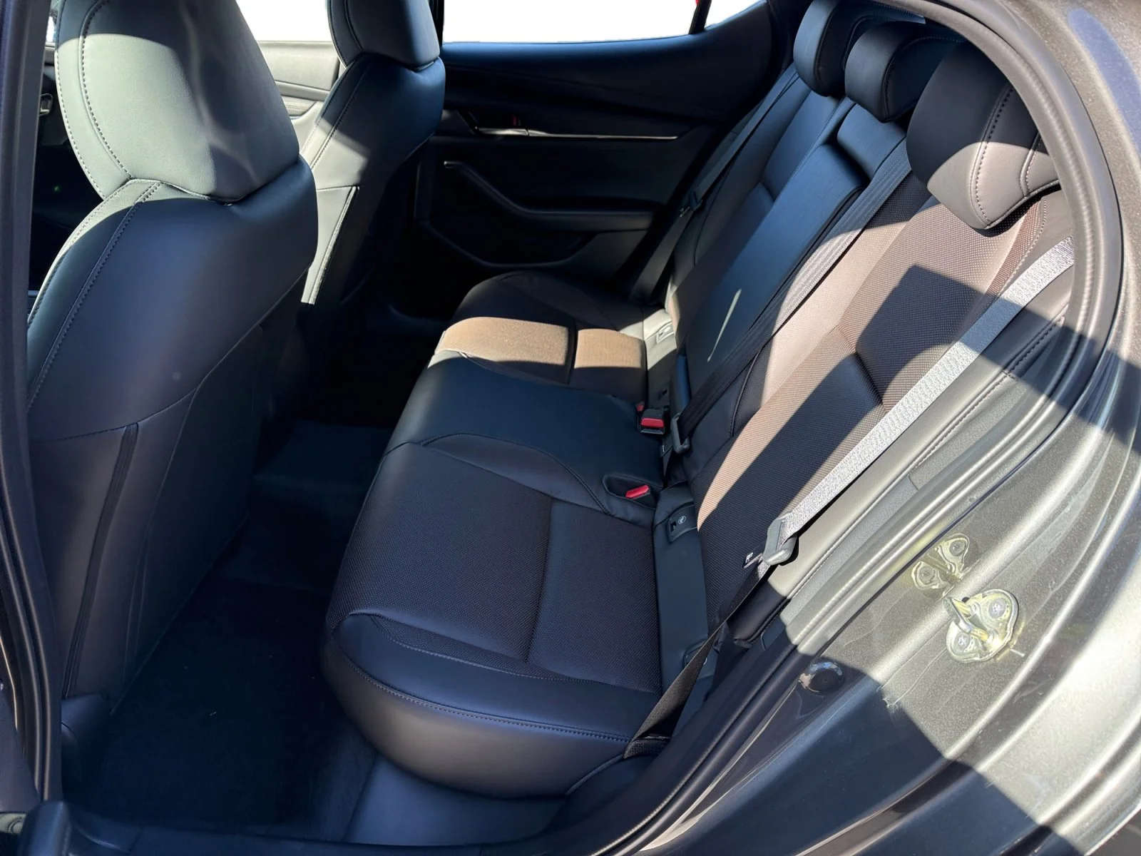 2026 Mazda Mazda3 Turbo Premium Plus - Photo 16