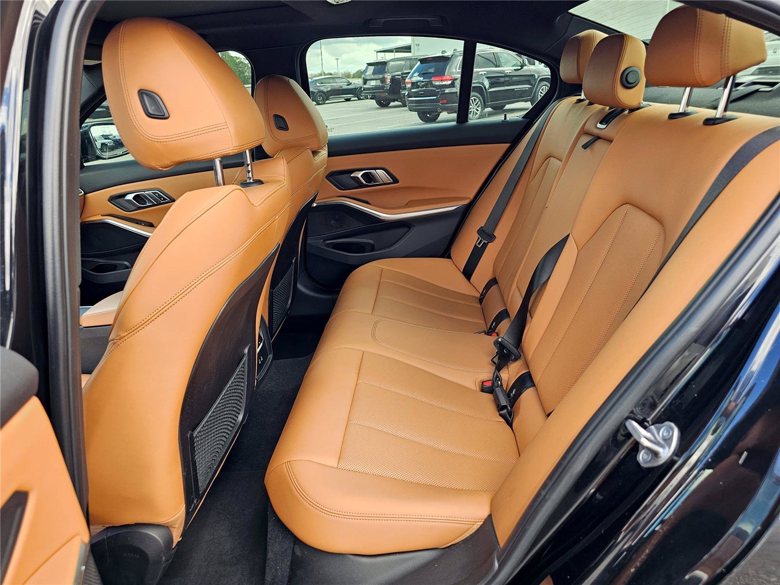 2022 BMW 3 Series 330i - Photo 32