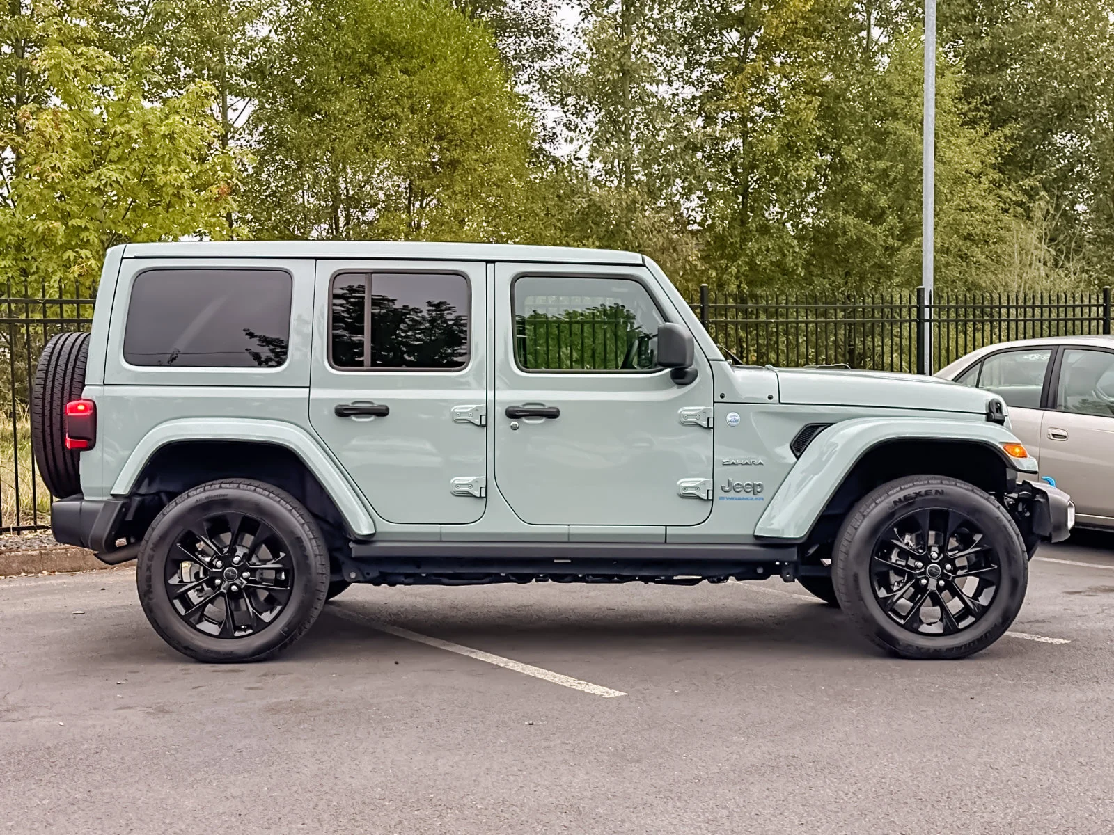 Used 2024 Gray Jeep Sahara 4xe image 2