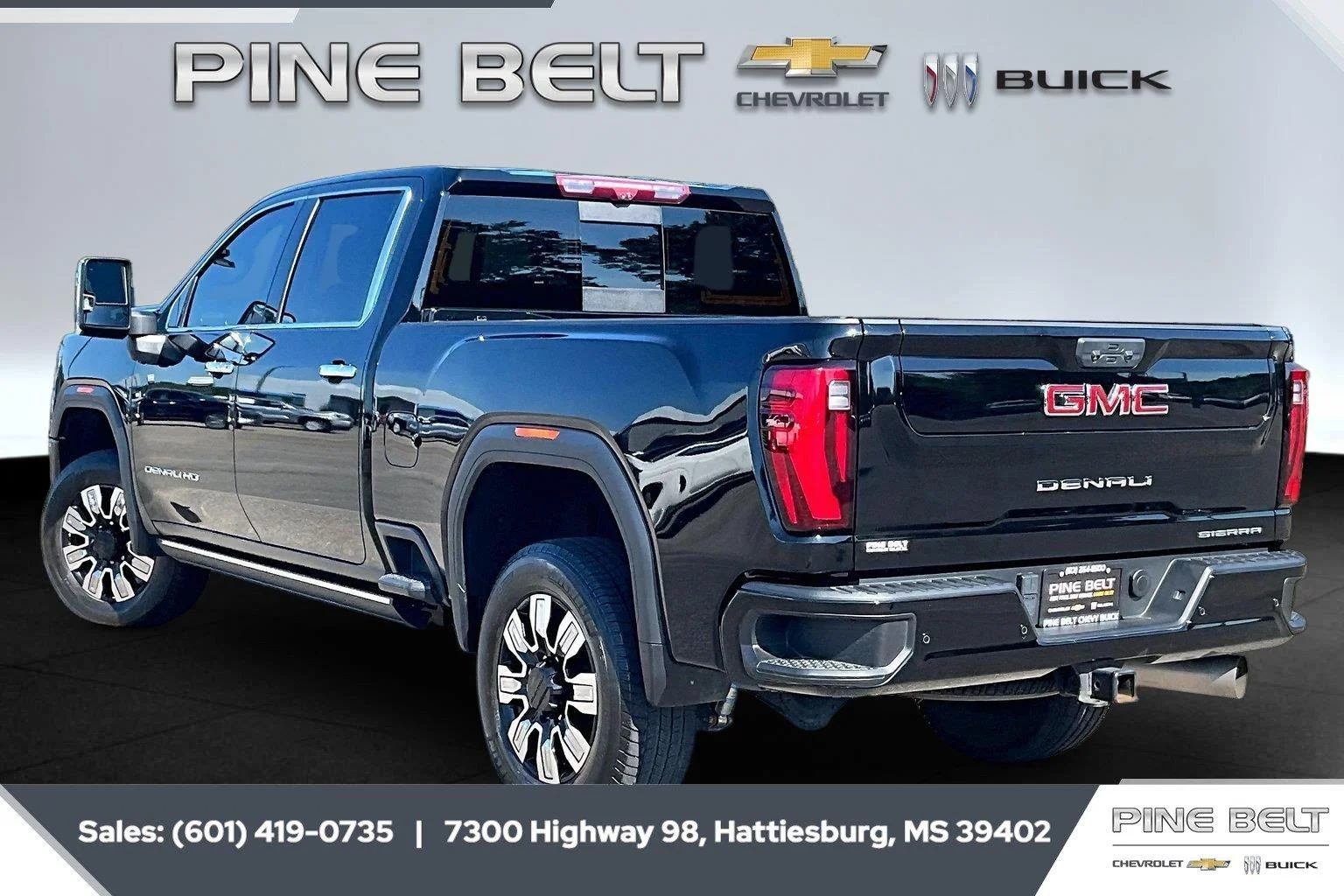 Used 2024 Onyx Black GMC Denali image 2