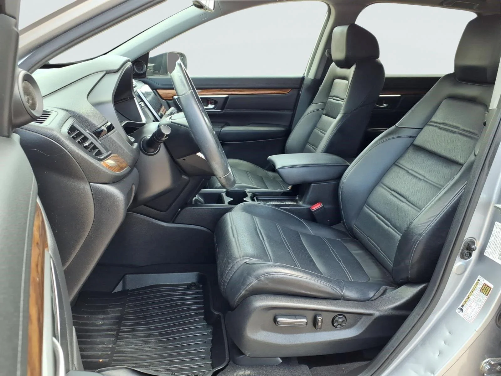 Used 2019 Lunar Silver Metallic Honda SUV image 18
