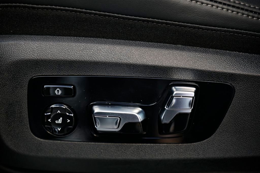 2026 BMW X5 50e - Photo 22