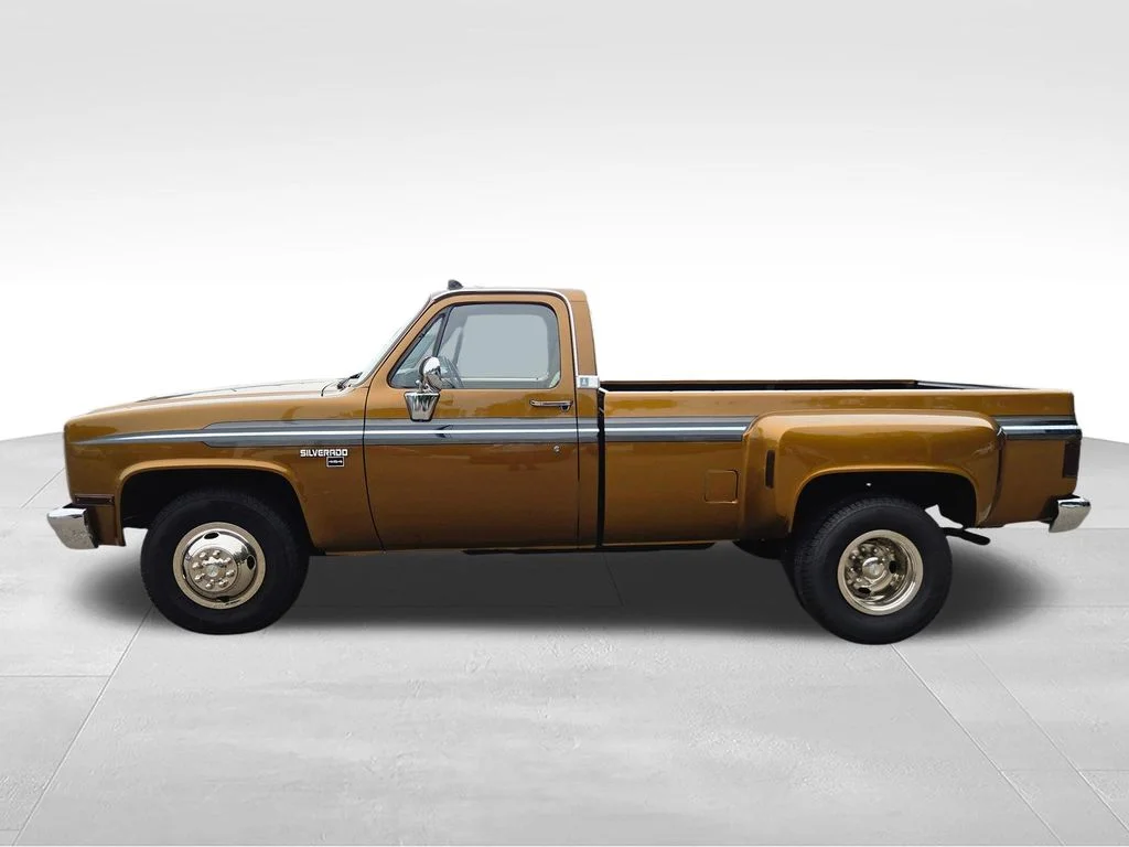 Used 1986 Brown Chevrolet  image 4