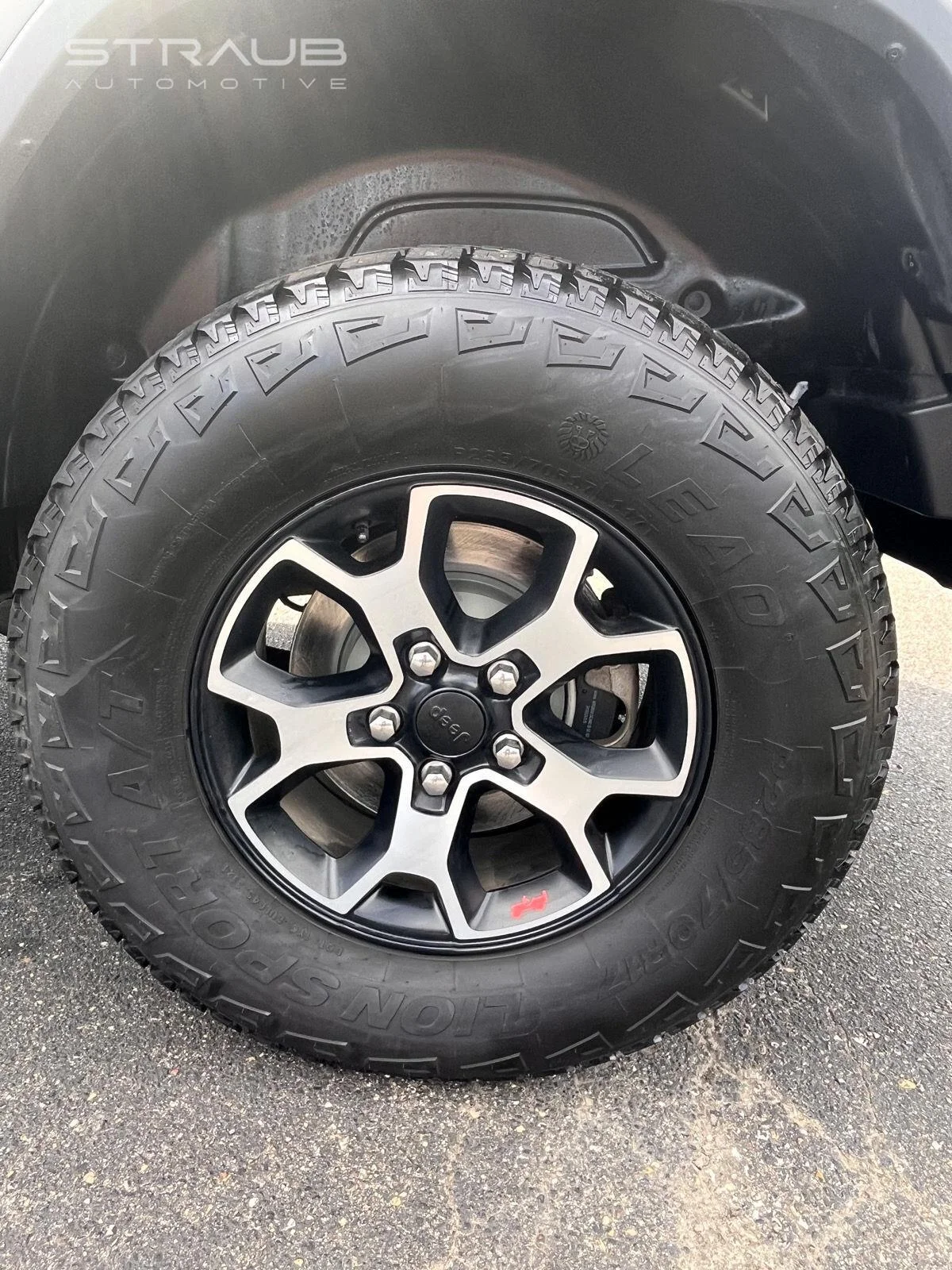 Used 2021 Sting-Gray Clearcoat Jeep Unlimited Rubicon image 13