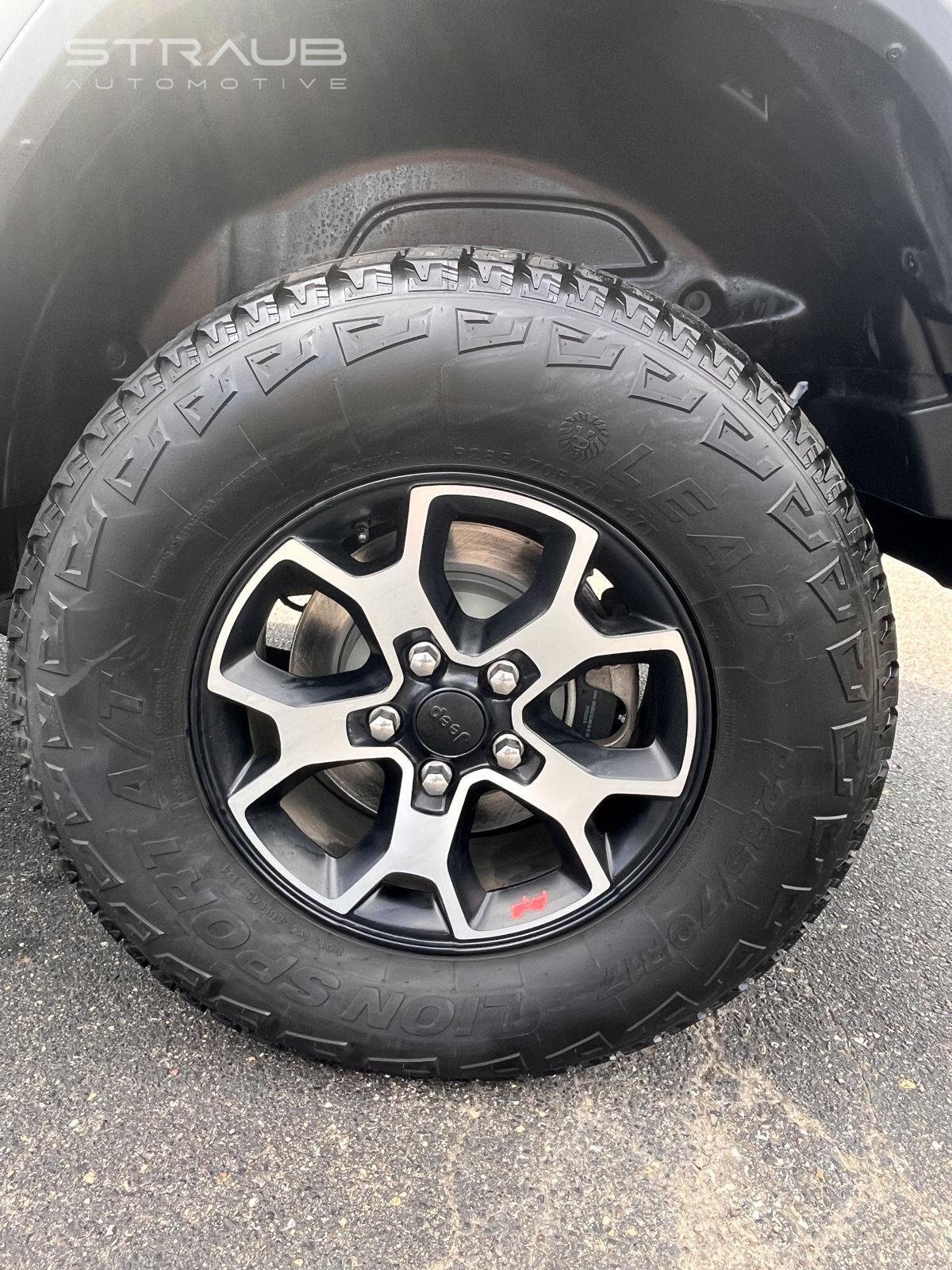 Used 2021 Sting-Gray Clearcoat Jeep Unlimited Rubicon image 13