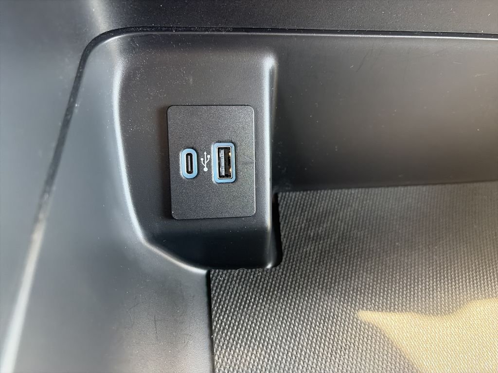 Used 2022 Silver Ford XLT image 28