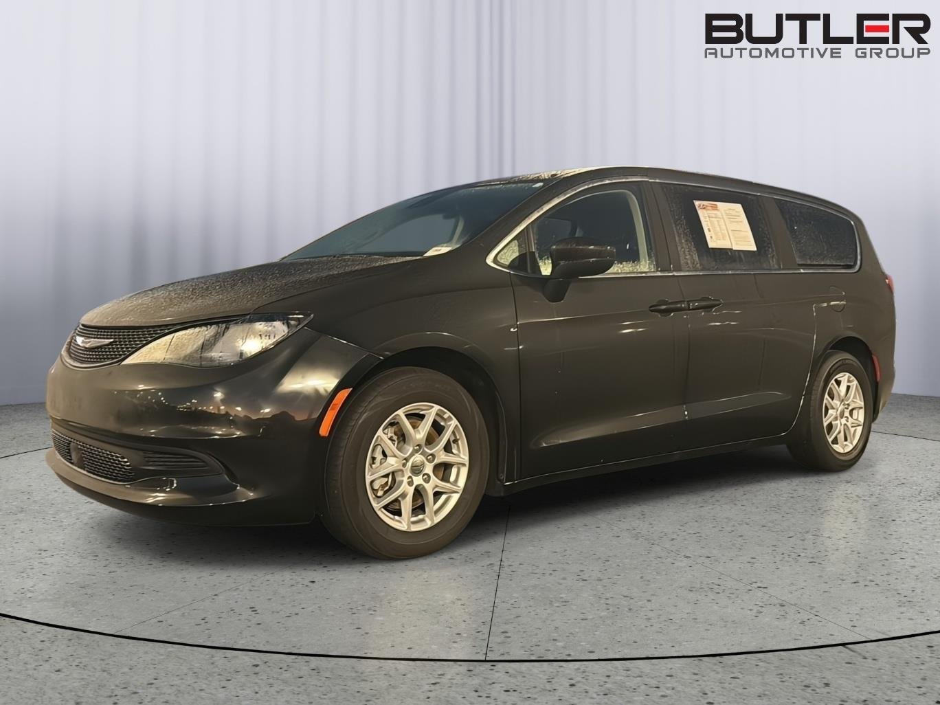 2023 Chrysler Voyager