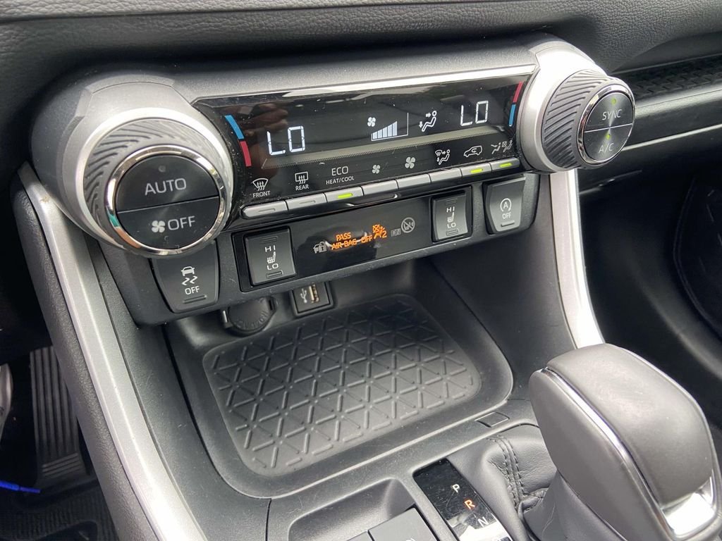 Used 2024 Gray Toyota XLE Premium image 27