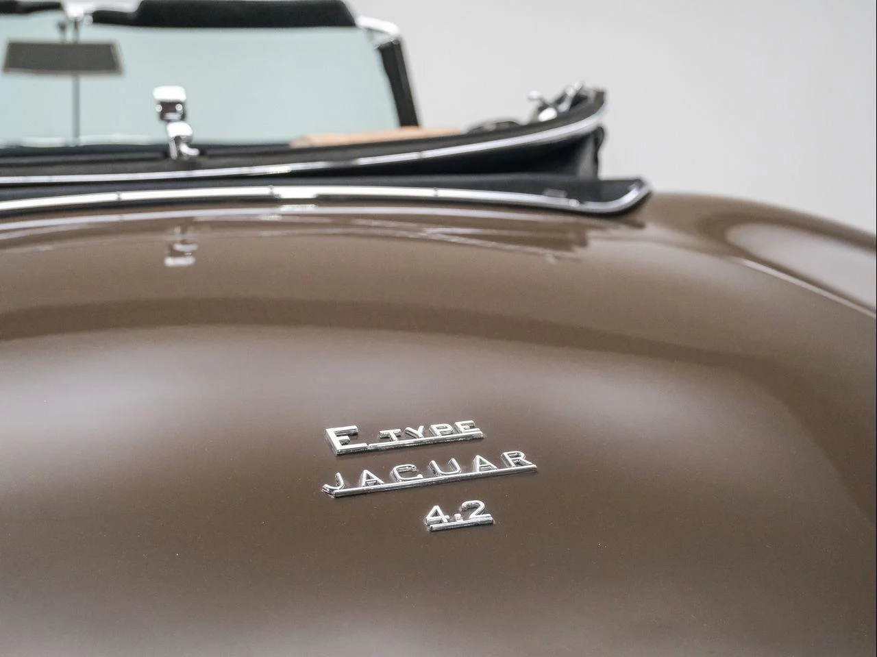 Used 1971  Jaguar Series II image 26