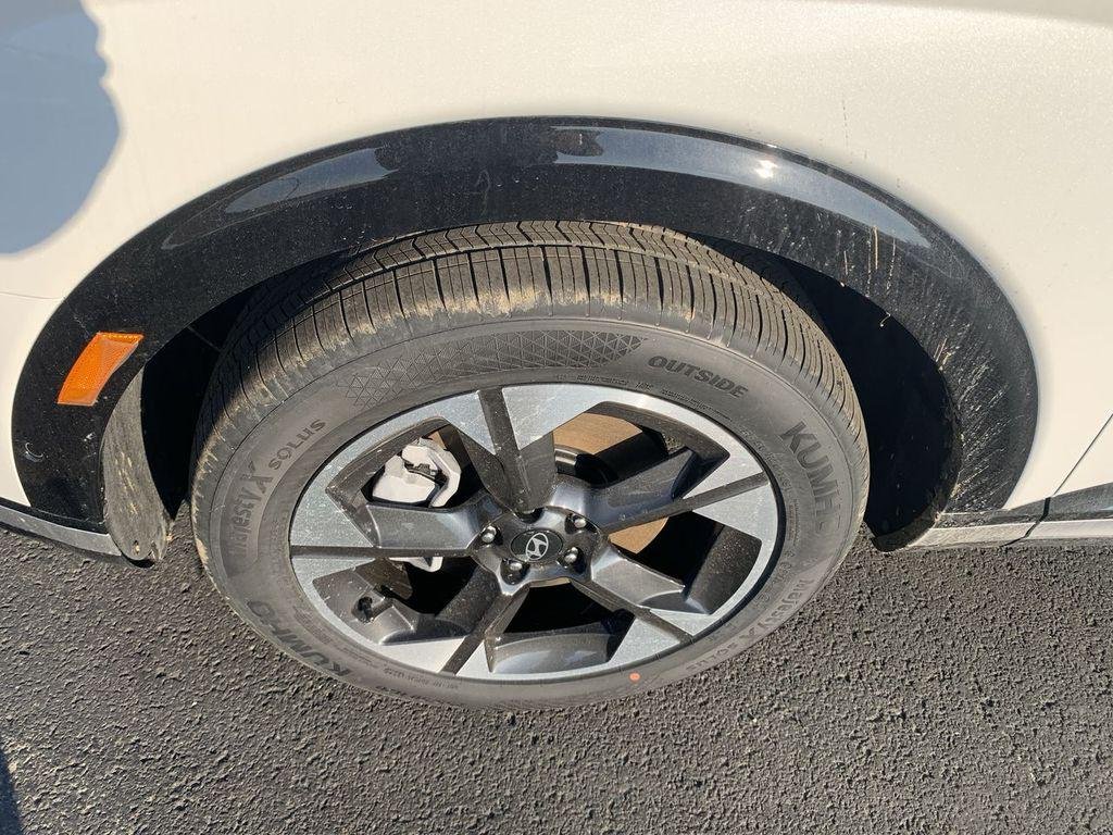 New 2026 White Hyundai Limited AWD image 10