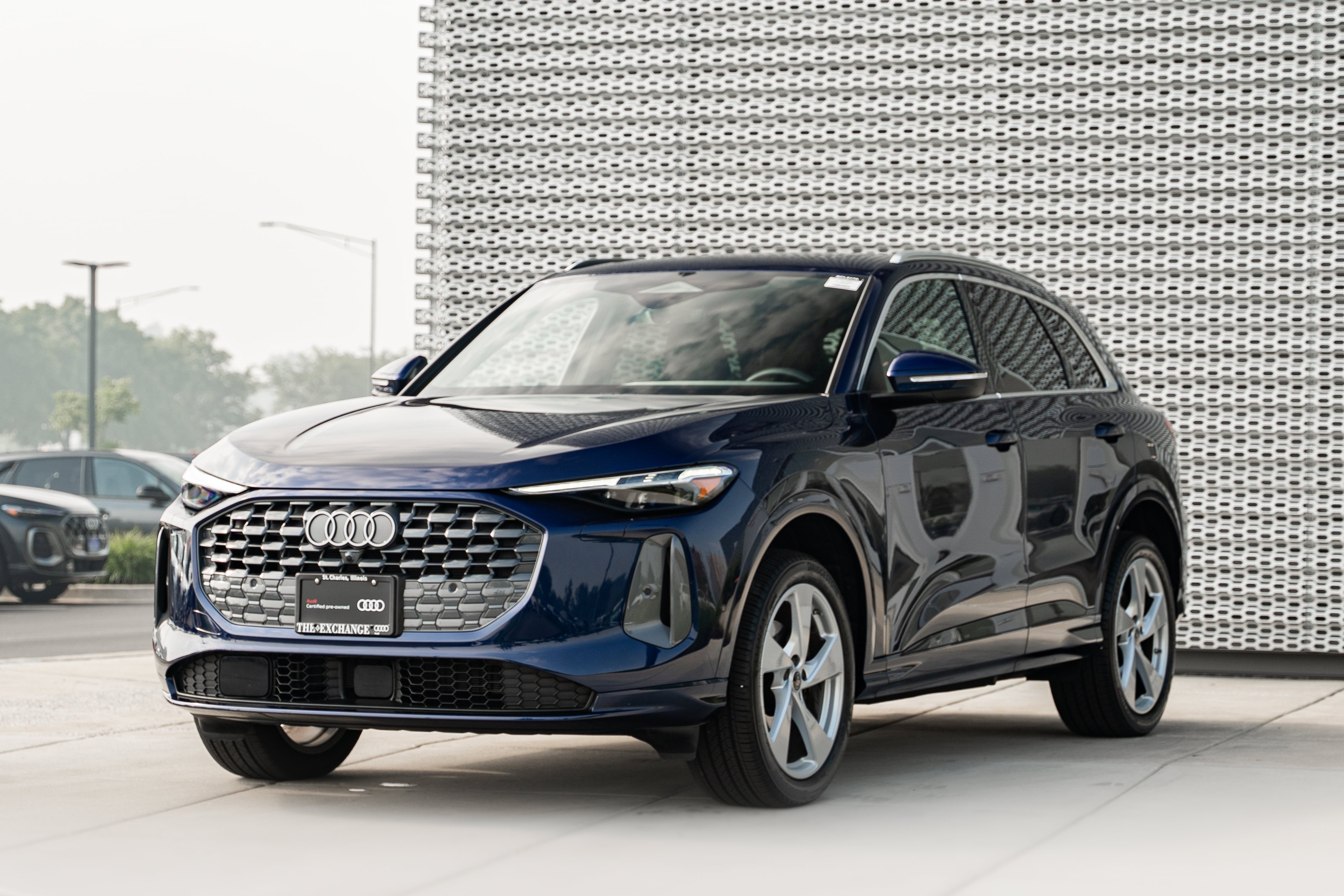 Certified Used 2025 Navarra Blue Metallic Audi Premium Plus image 7