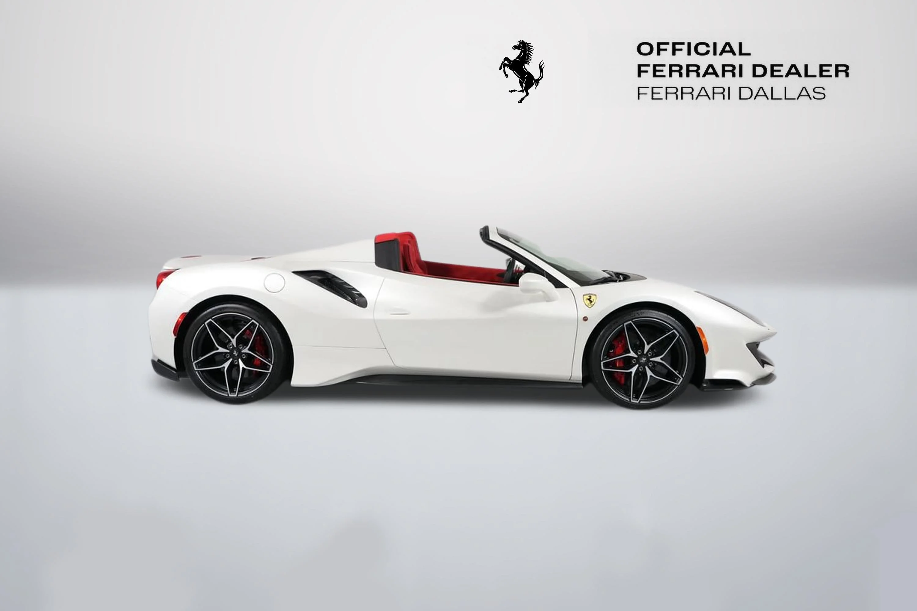 Used 2020 Bianco Italia Ferrari Spider image 28