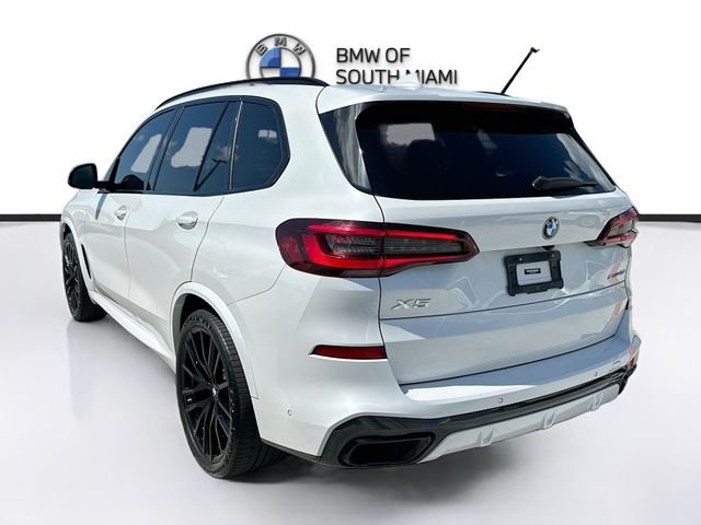 Used 2022 White BMW sDrive40i image 5