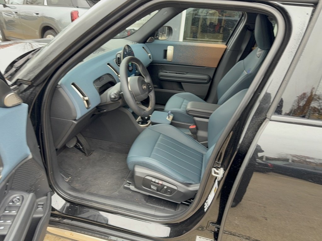 2025 Mini Countryman S ALL4 photo 2