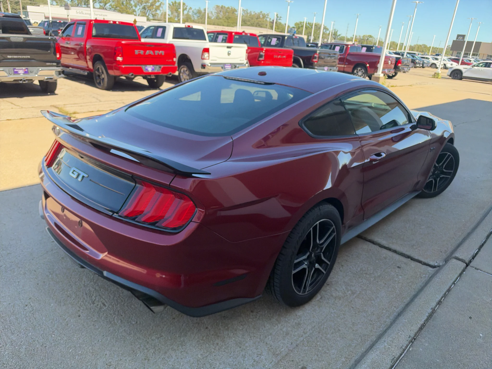 Used 2018 Ruby Red Tinted Clearcoat Metallic Ford GT image 6
