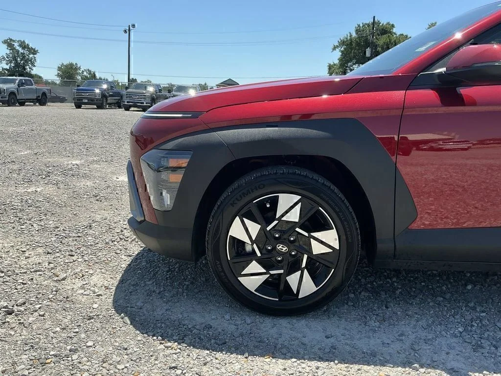 Used 2025 Red Metallic Hyundai SEL image 11