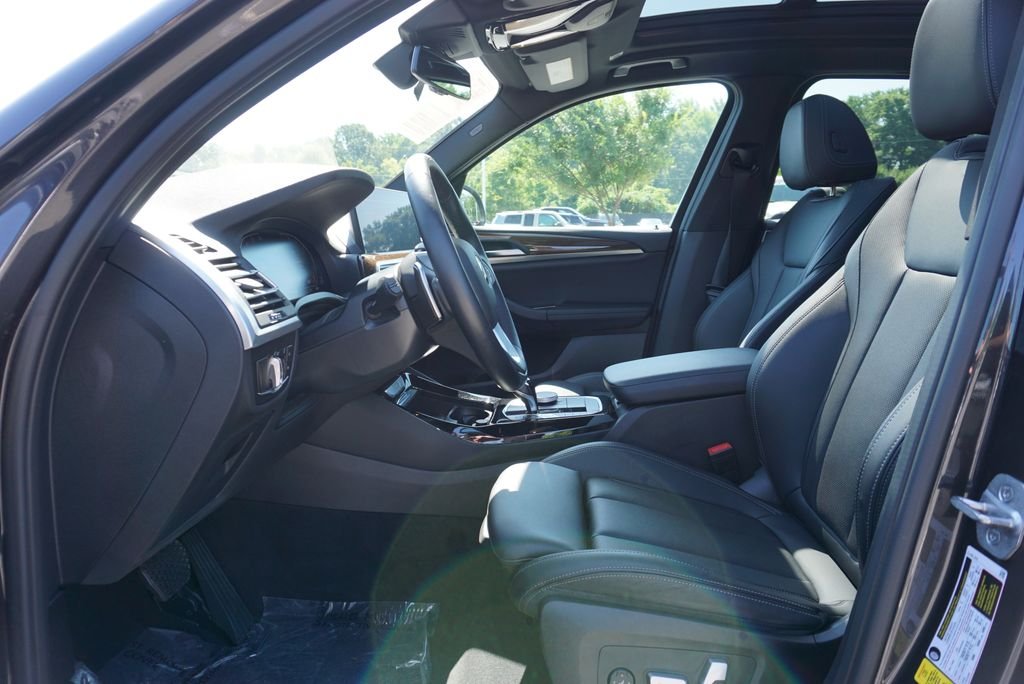 Used 2023 Dark Graphite BMW sDrive30i image 9