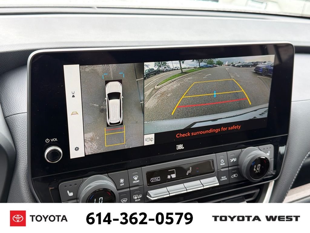 New 2026 Wind Chill Pearl Toyota Platinum image 23