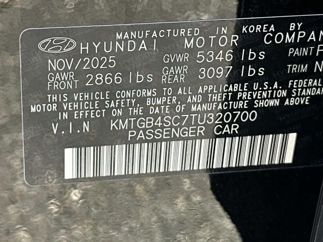 Used 2026 Black Genesis 2.5T image 30