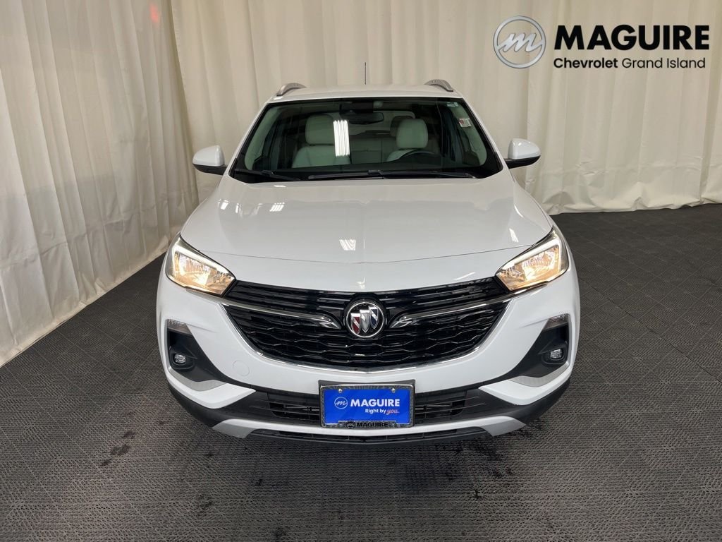 Used 2023 White Buick Select image 29