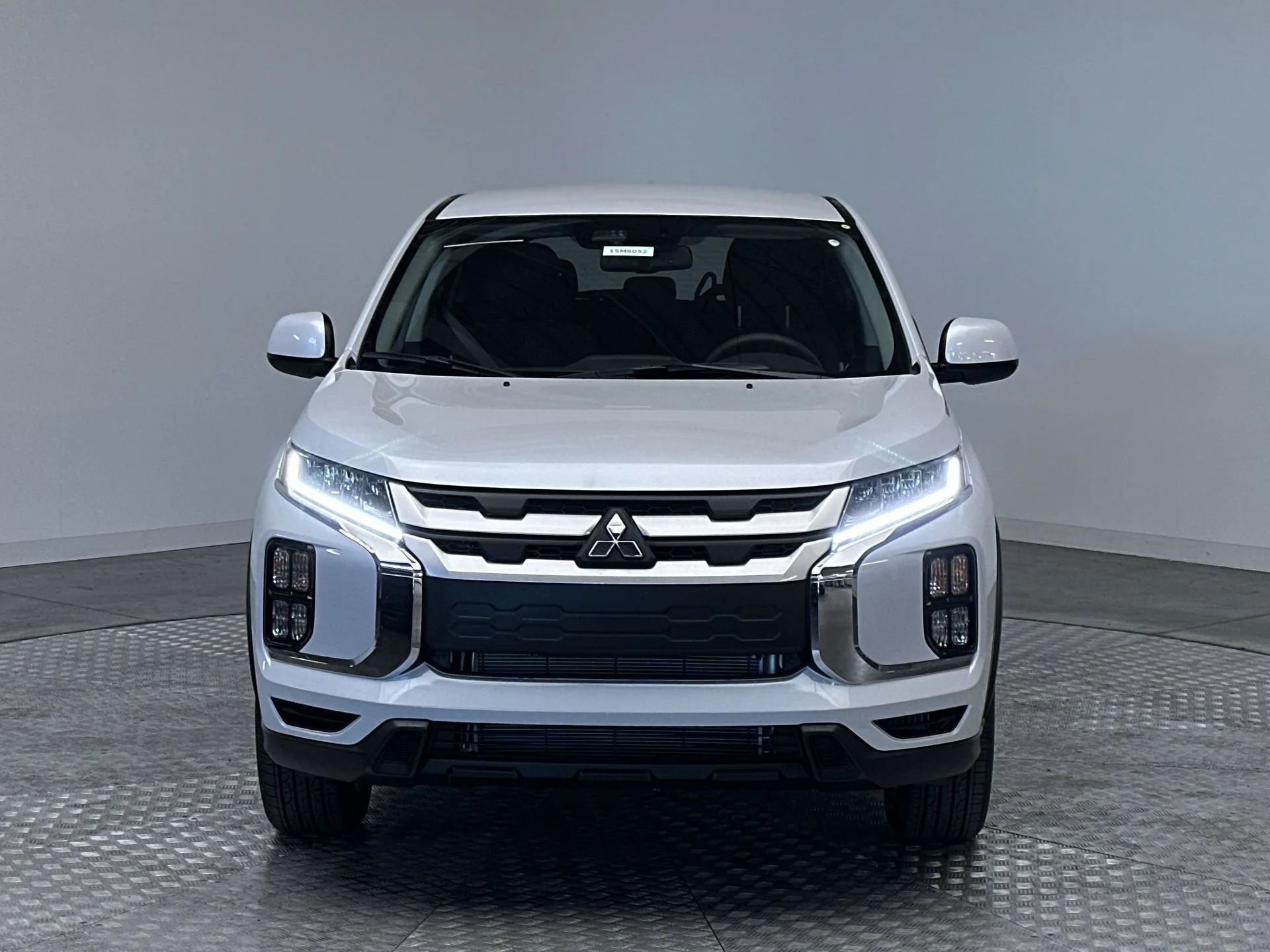 New 2026 White Diamond Mitsubishi ES image 27