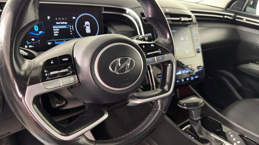 Used 2022 White Hyundai SEL image 23