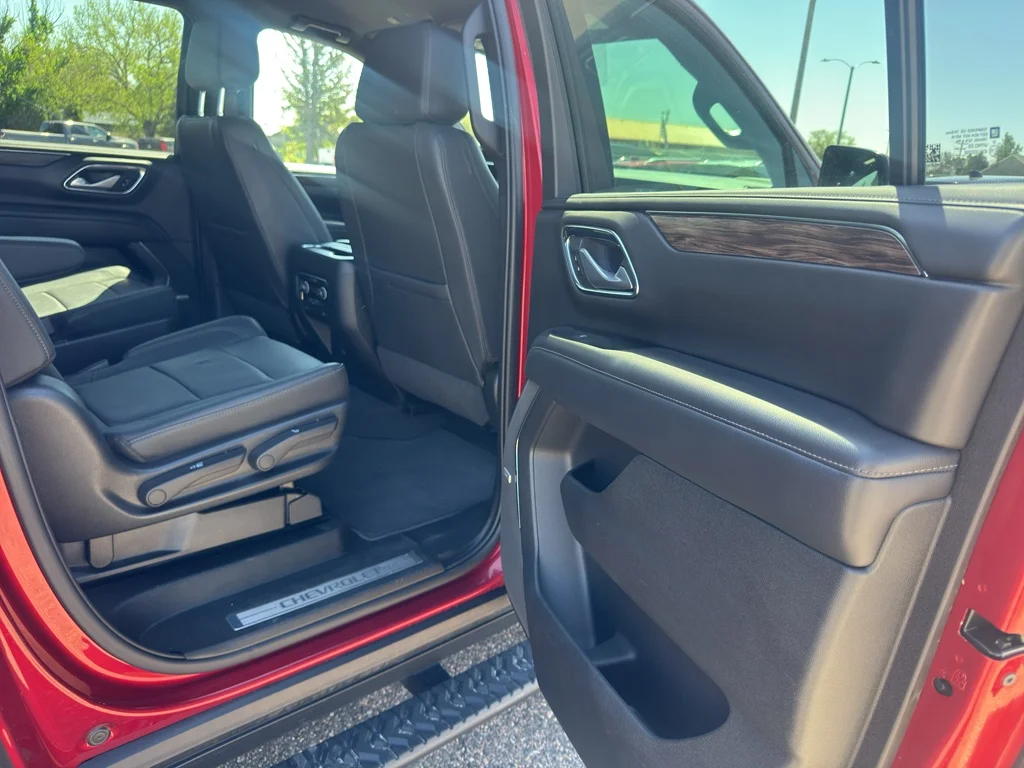 Used 2022 Cherry Red Tintcoat Chevrolet Z71 image 18
