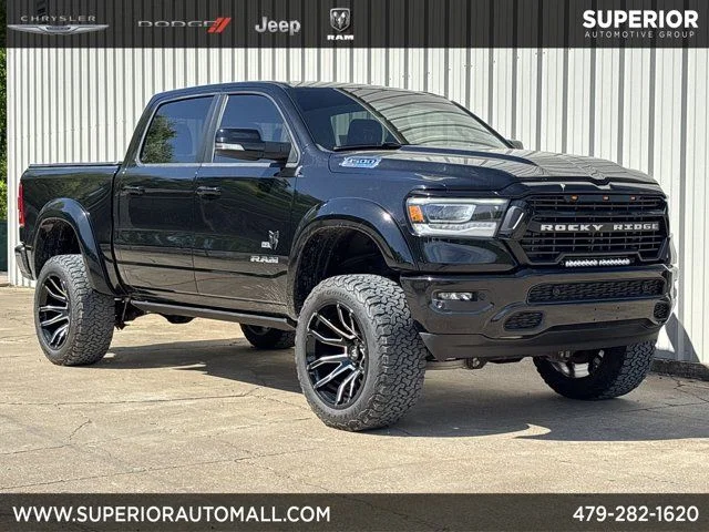 2021 RAM 1500 Big Horn/Lone Star 4x4 Crew Cab 5'7's photo