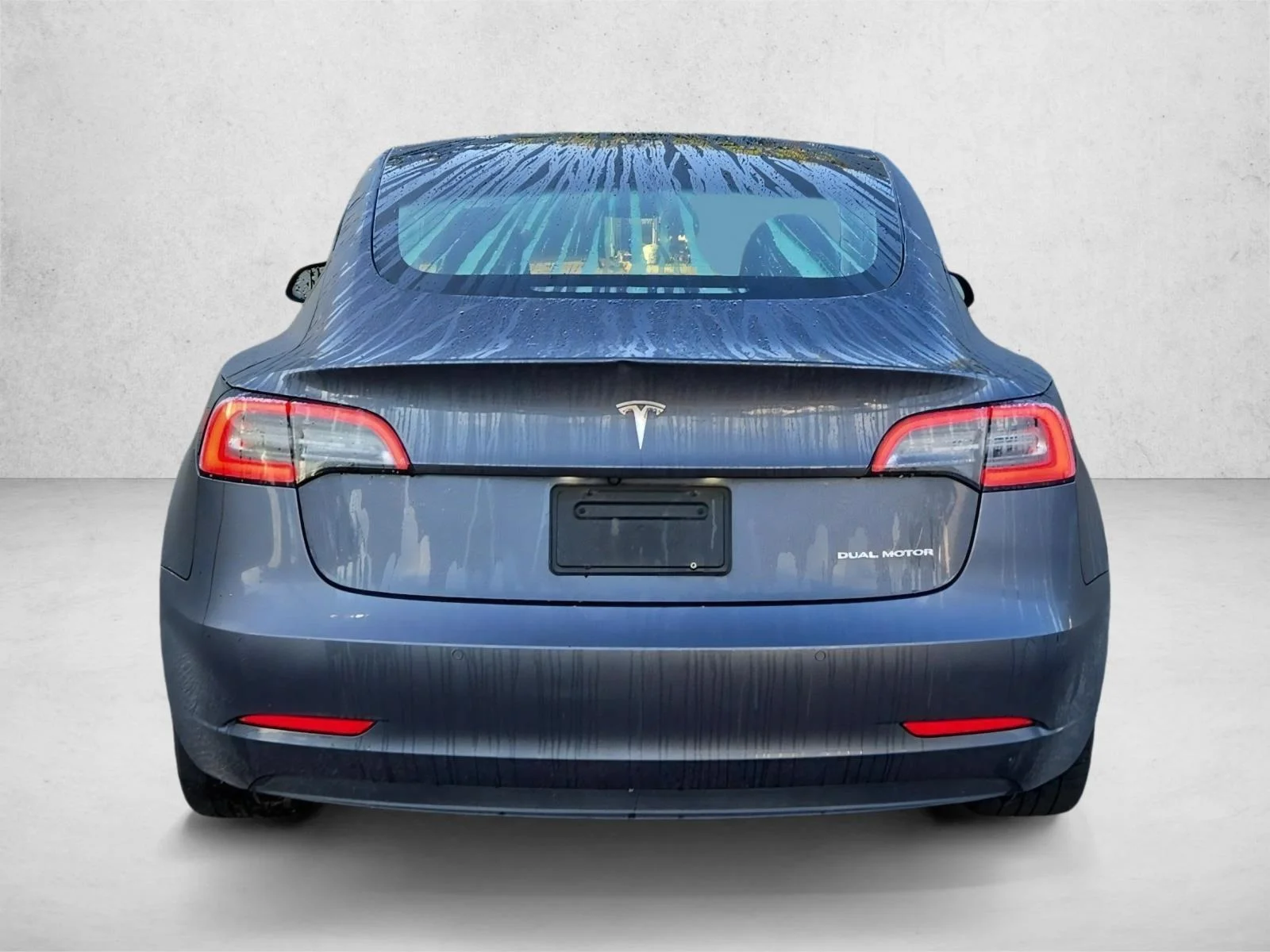 Used 2022 Silver/Gray Tesla Long Range image 6