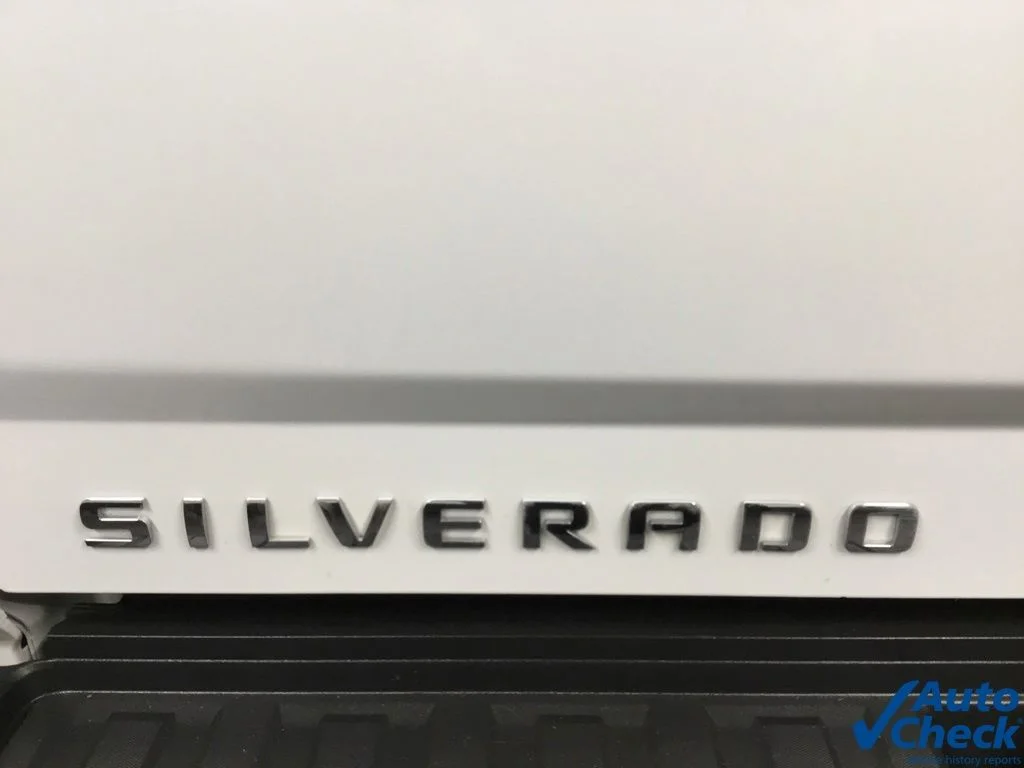 Used 2018 White Chevrolet Work Truck image 18
