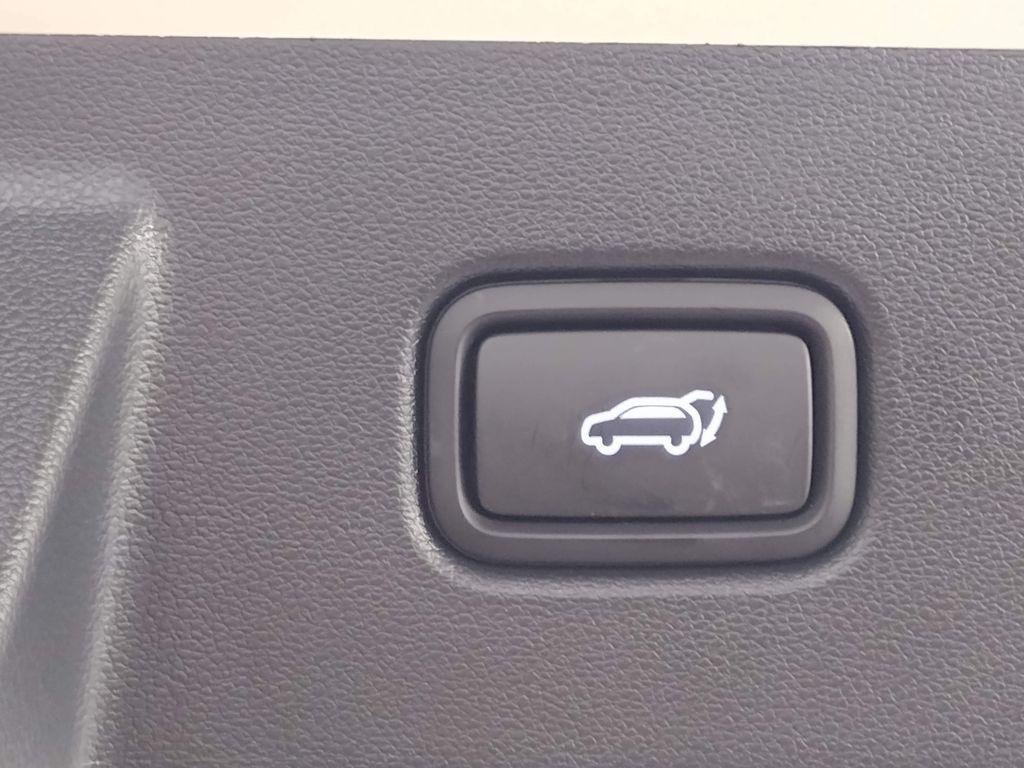 New 2026 White Pearl Hyundai Limited image 18