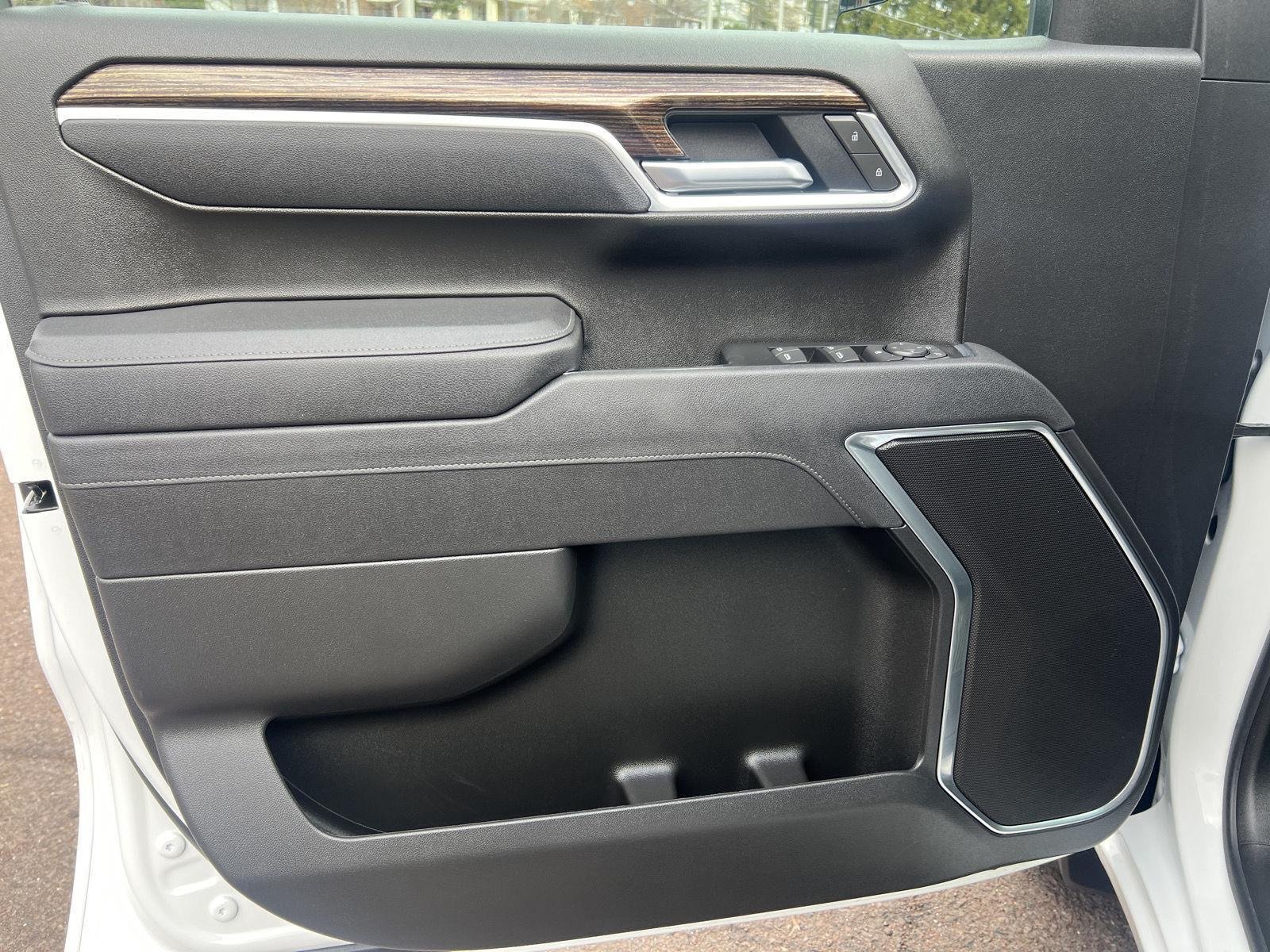 2025 GMC Sierra 1500 Elevation - Photo 14