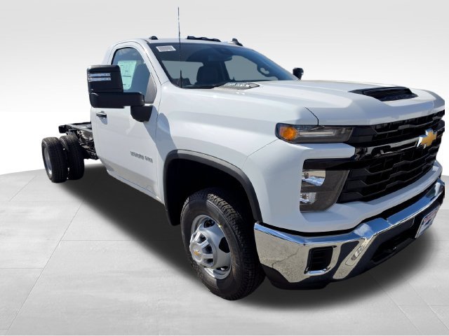 New 2026 Summit White Chevrolet Work Truck image 1