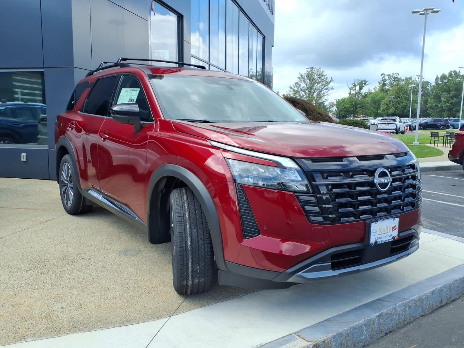 New 2026 Scarlet Ember Tintcoat Nissan Platinum image 2