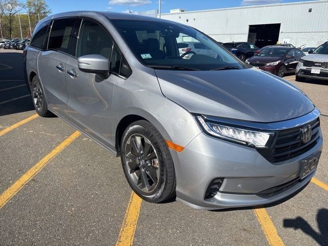 2023 Honda Odyssey Elite's photo