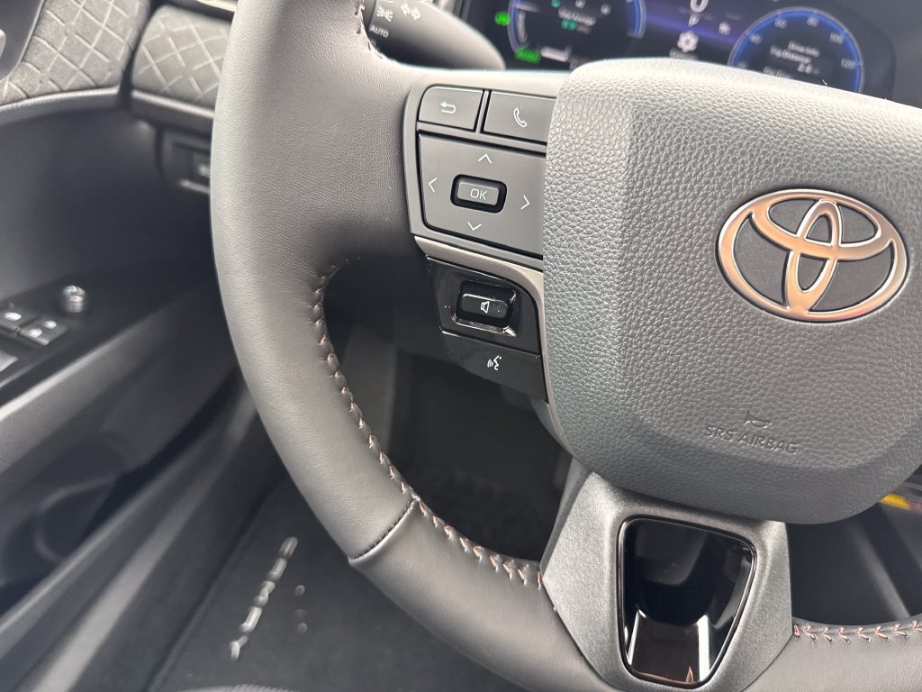Used 2026  Toyota XLE image 28